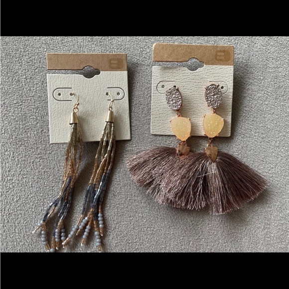 Set of 10 earring packs from Buckle - Picture 4 of 5